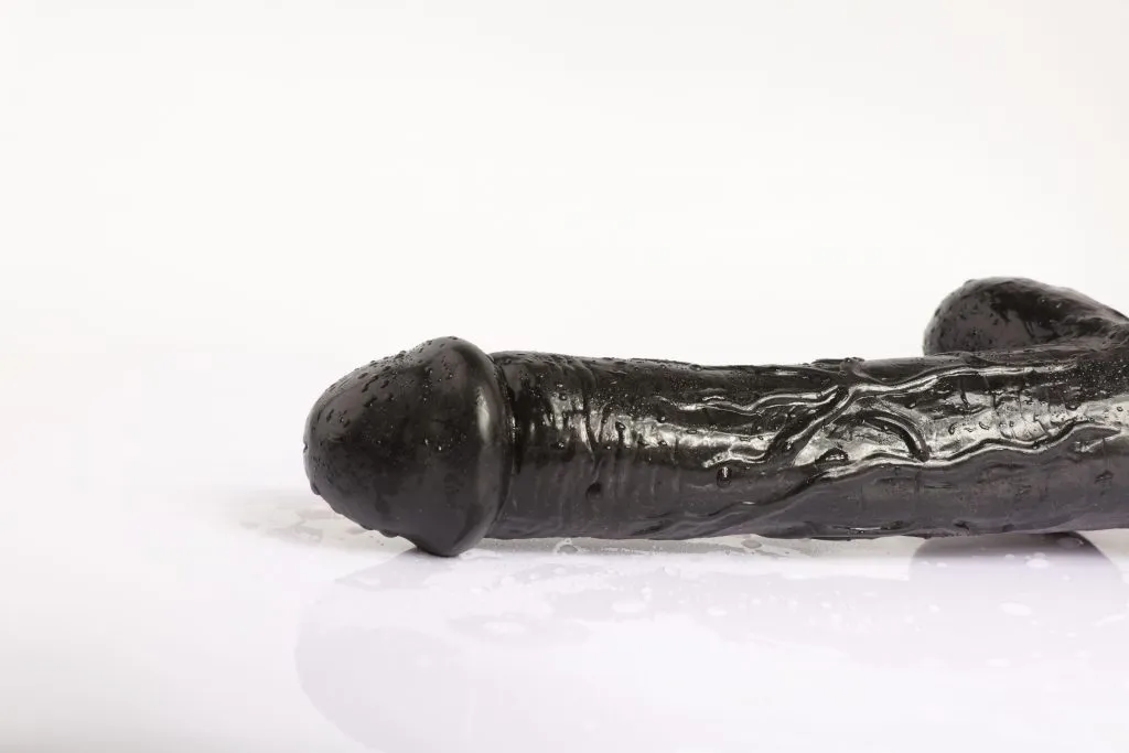 Consolador negro 22cm