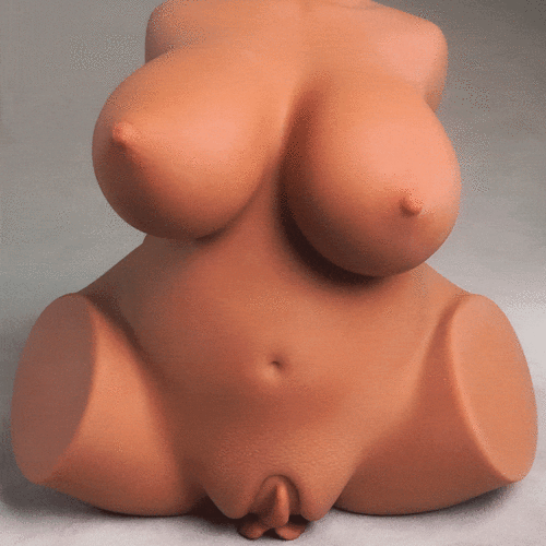 Carmen – Vaginette amovible – Beauté sensuelle brune avec de gros seins en forme de goutte et une ligne en S volupt