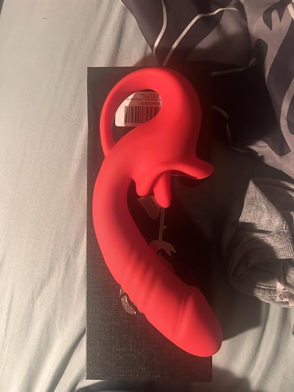 Posy – Enhanced 2.0 clitoral vibrator with G-spot licking and stimulating function — Stock Photo Reviews Customer 1