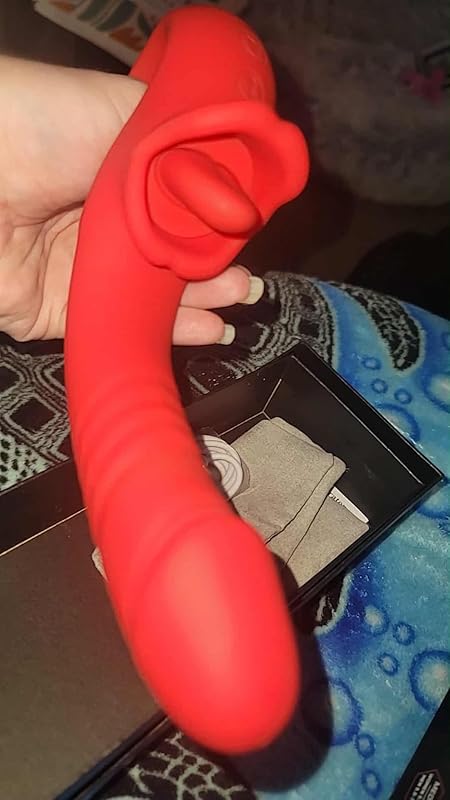 Posy – 2.0 Enhanced Clitoral Vibrator with G-spot Licking and Stimulation Function — Stock Photo Reviews Customer 3