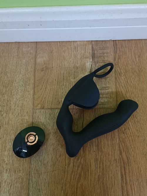 Joker prostate vibrator with 10 vibrations and penis rings — Stock Photo Reviews customer 1