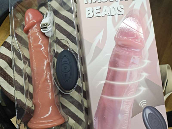 Rotating beads, oscillating movements, vibrating dildo — Stock Photo Reviews