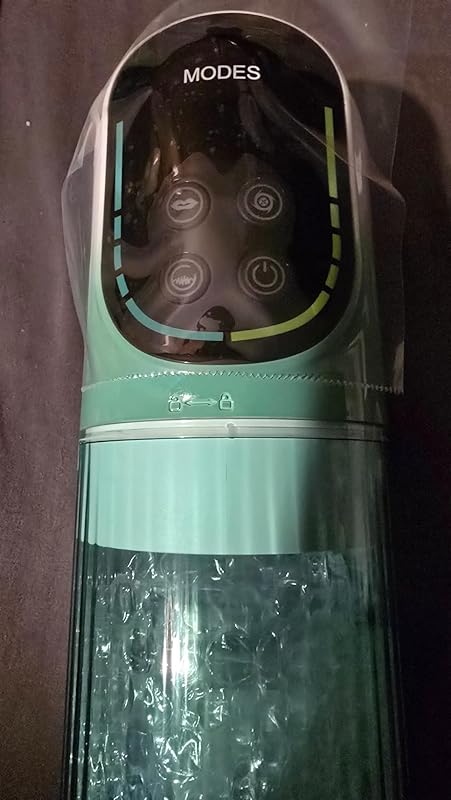 Heaven – 4 in 1 rotating sucking and vibrating men masturbator cup — Stock Photo Review customer 2