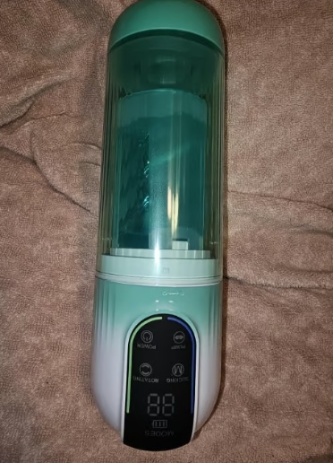 Heaven – 4 in 1 rotating sucking and vibrating men masturbator cup — Stock Photo Reviews customer 1
